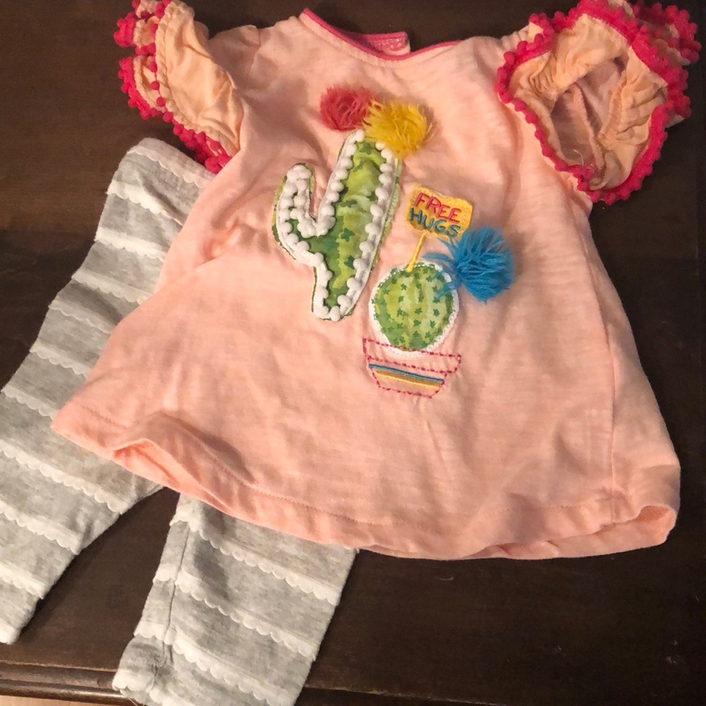 Mud pie free hugs cactus outfit